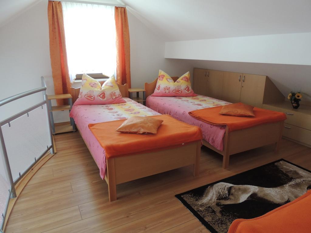 Apartments And Rooms Tavcar Bled Oda fotoğraf